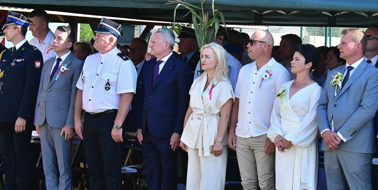 Poseł Małgorzata Gromadzka i poseł Wiesław Różyński na dożynkach gminy Tarnogród