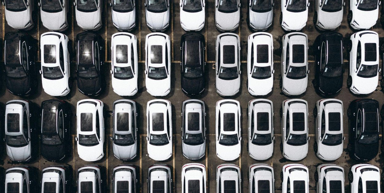 Last minute: szybka rezerwacja parkingu przy lotnisku bez nerwów