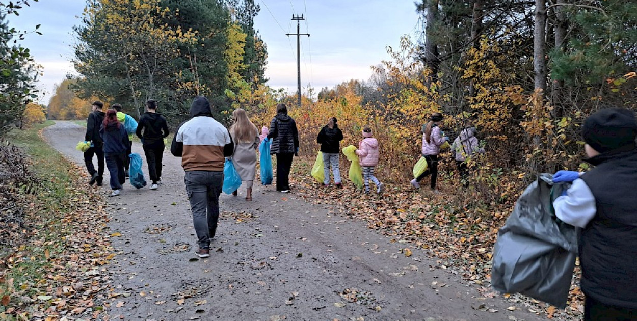 Sprzątali swoją małą Ojczyznę
