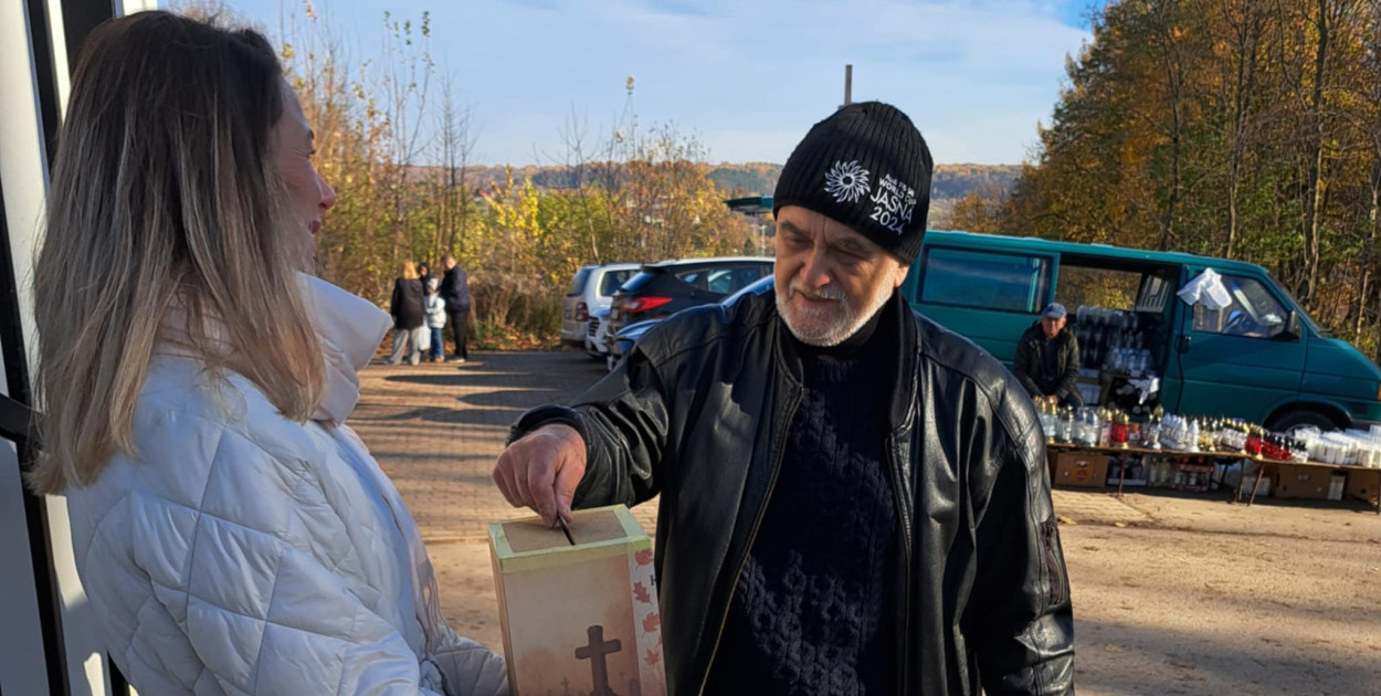 Dekada troski: Rekordowa kwesta na cmentarzu w Goraju