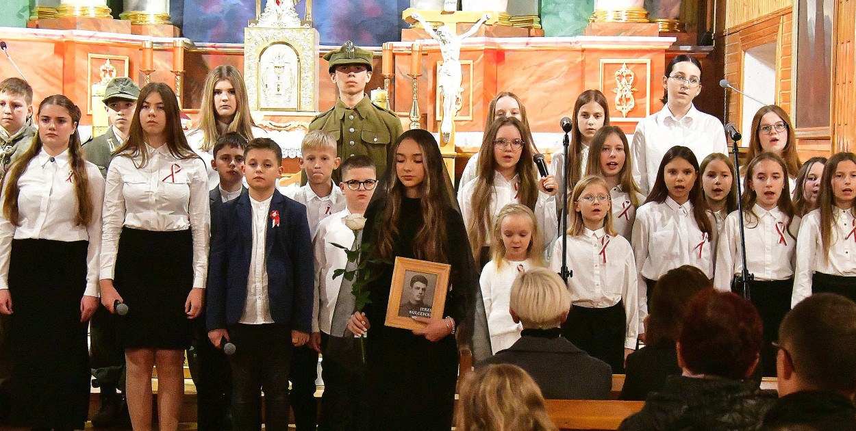 Wieczornica patriotyczna w Majdanie Starym