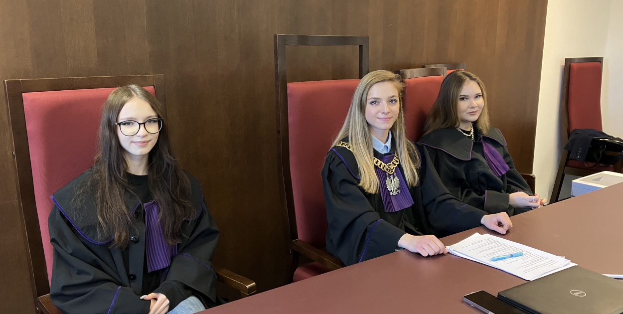 Uczniowie I LO im. ONZ z wizytą w Sądzie Okręgowym w Lublinie