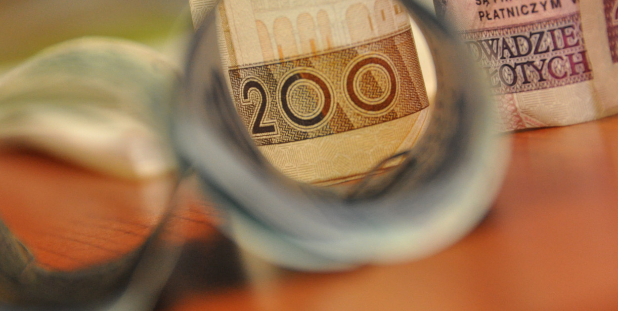 Inwestując na internetowej giełdzie stracił 110 tys. zł