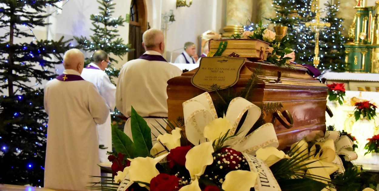 Pół wieku w służbie Bogu i ludziom. Pożegnanie śp. ks. Stanisława Mizaka