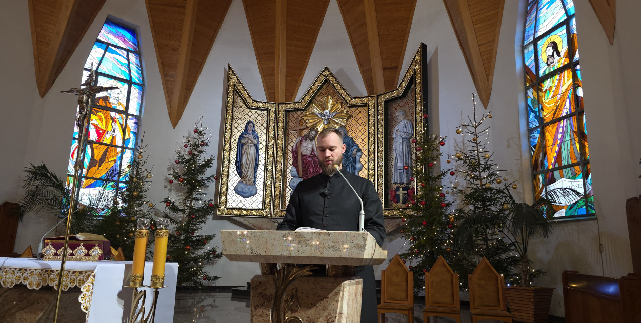 Posługuje w Biszczy. Ewangelizuje motocyklistów