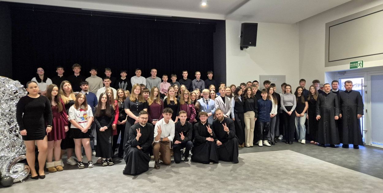 Młodzi sercem u Boga. Diecezjalne spotkanie opłatkowe KSM w Biszczy