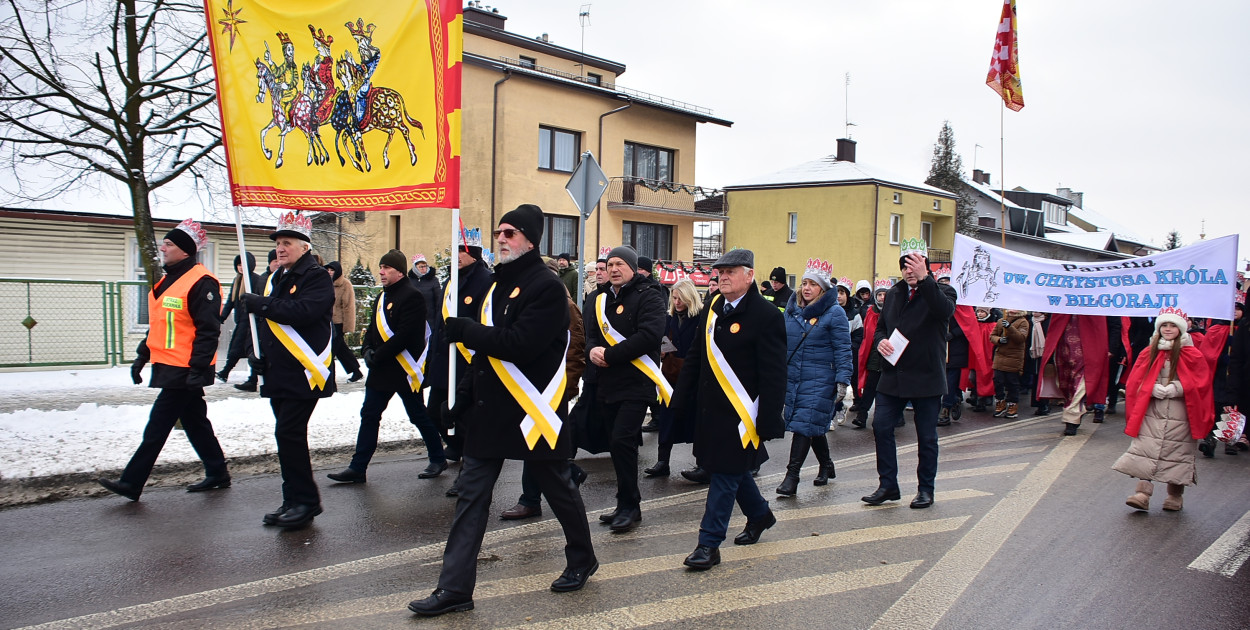 XII Orszak Trzech Króli w Biłgoraju: Manifestacja wiary, radości i wspólnoty