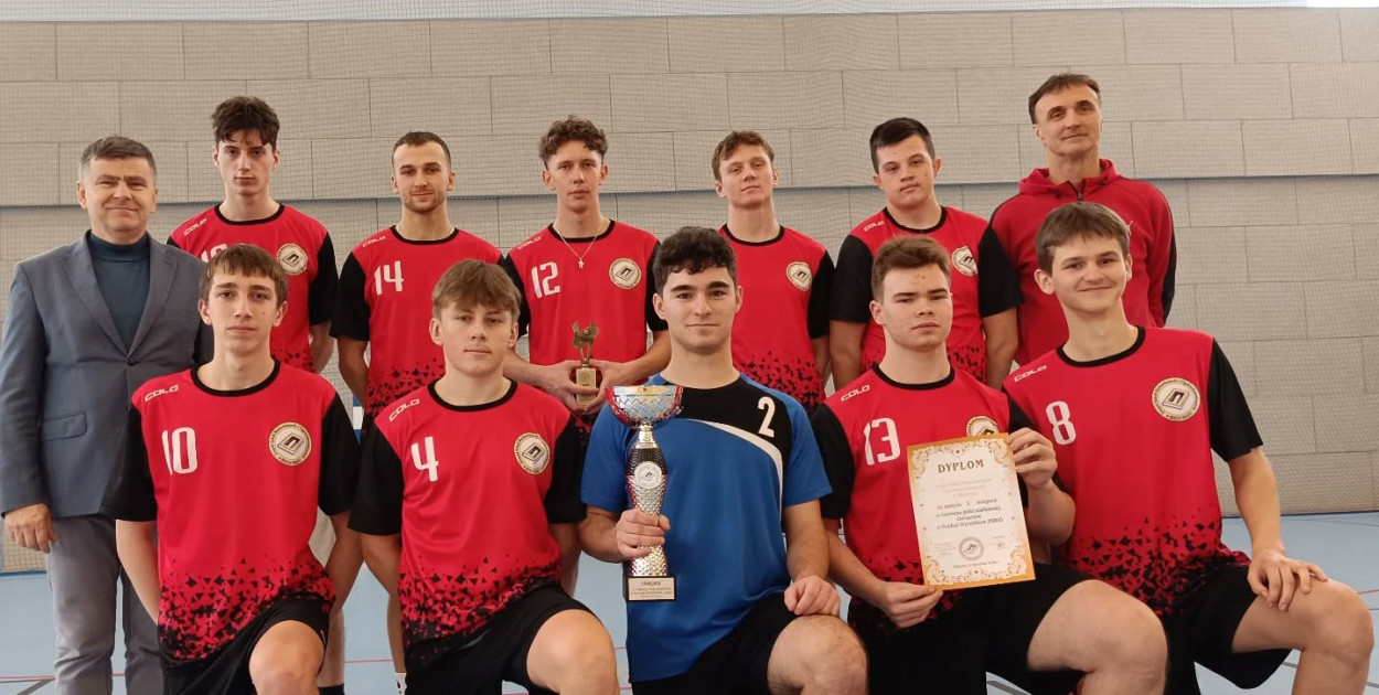 Puchar Dyrektora ZSBiO zostaje w domu! Gospodarze bezkonkurencyjni na parkiecie (Foto: ZSBiO)