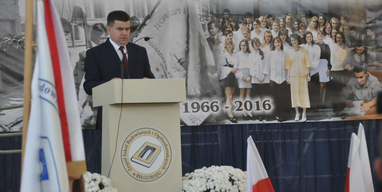 Jubileusz 60-lecia biłgorajskiej „Budowlanki”. Szkoła ma apel (Foto: Archiwum)