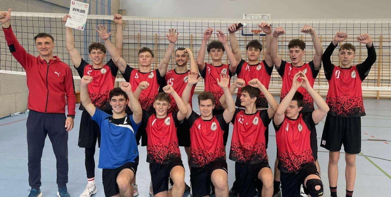 Reprezentacja ZSBiO w Półfinale Wojewódzkiej Licealiady w piłce siatkowej chłopców