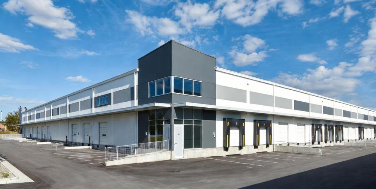 Co warto wiedzieć przed budową hali magazynowej?