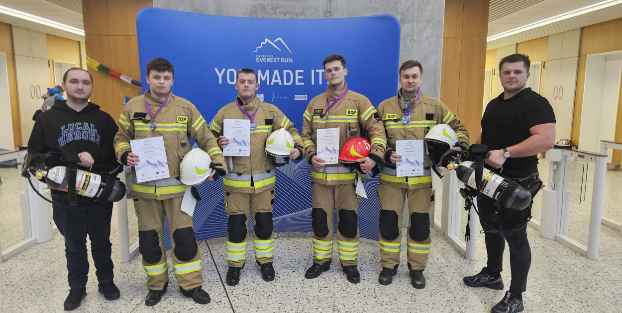 Historyczny wyczyn OSP Chmielek! Wyżej niż Everest w pełnym rynsztunku