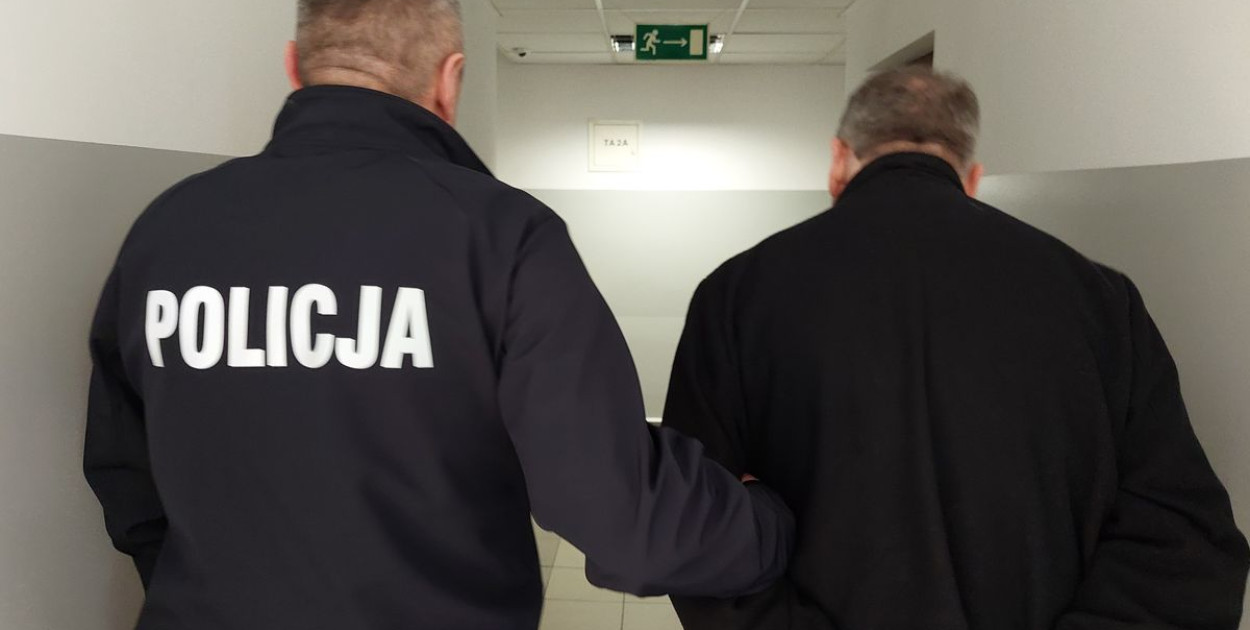 Ukrainiec deportowany za nazistowskie plakaty