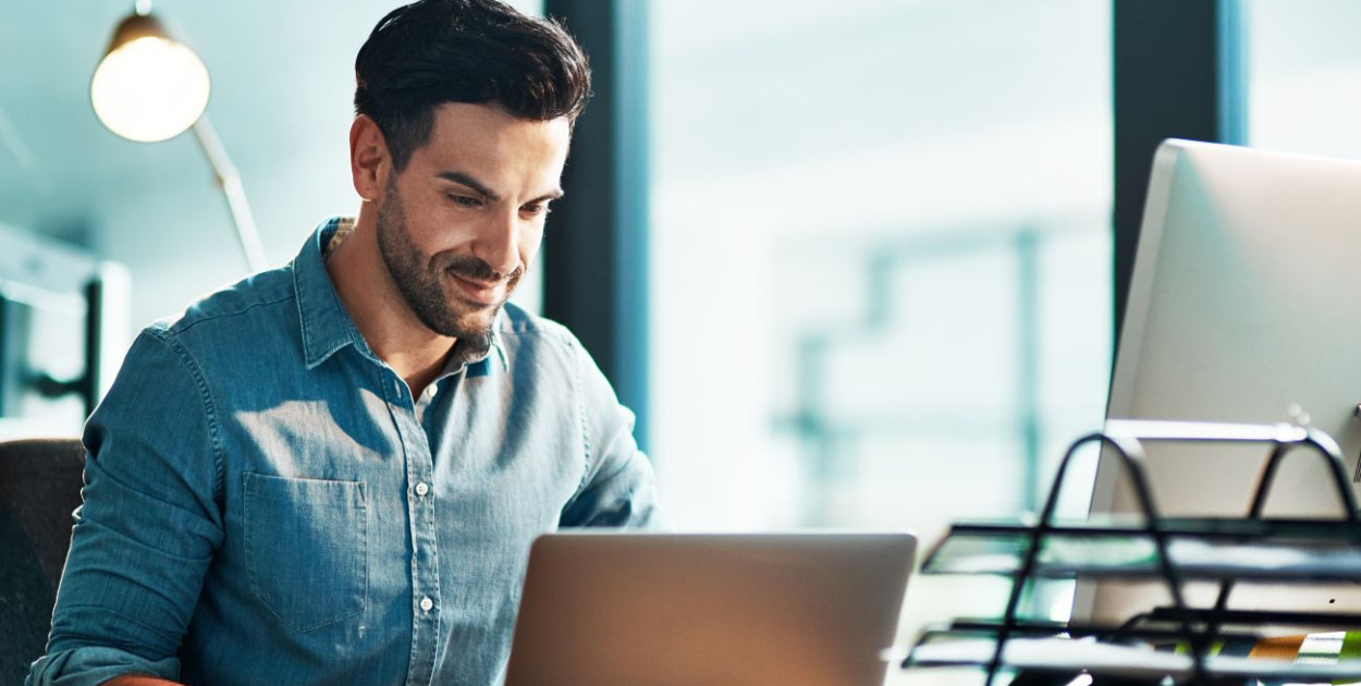 Biznes w chmurze – dlaczego warto przenieść ewidencję czasu pracy do Internetu?