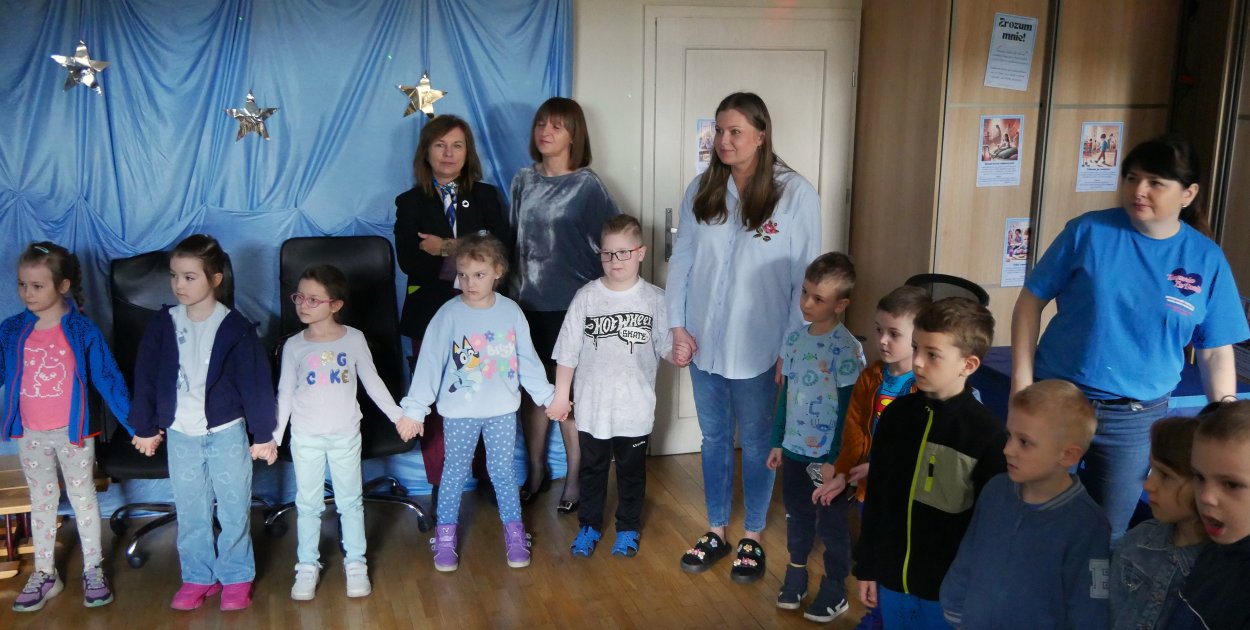 Biłgoraj w kolorze niebieskim. Kosmiczna podróż ku zrozumieniu autyzmu