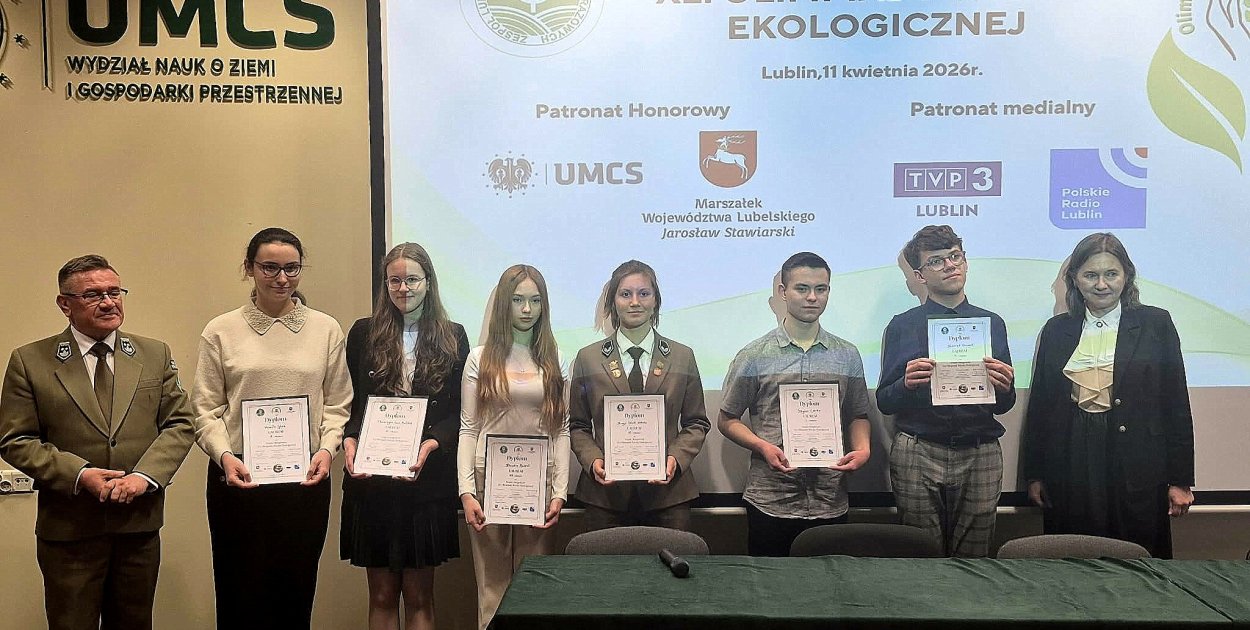 Kinga Skrok-Wolska laureatką etapu okręgowego OWE! Uczennica ZSL zawalczy o indeks