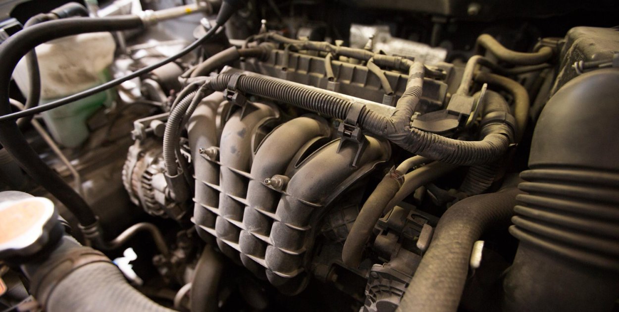 Serwis silników Cummins – kiedy wystarczy diagnostyka, a kiedy czeka Cię remont?