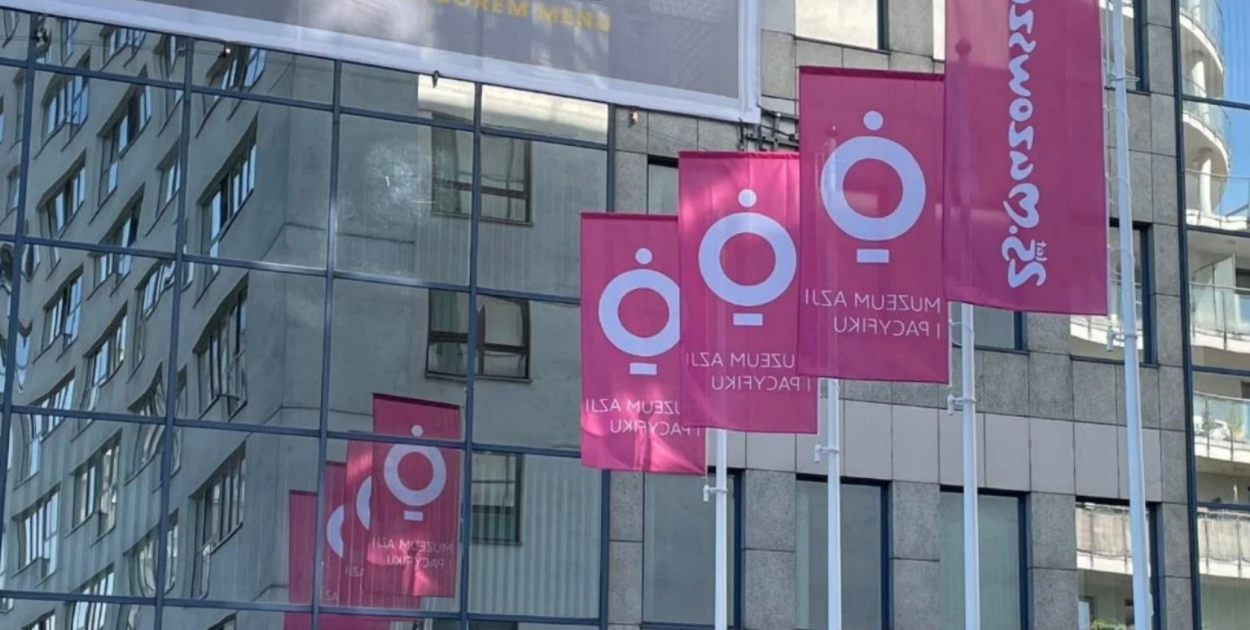 Maszt przy firmie – pozwolenie czy zgłoszenie?