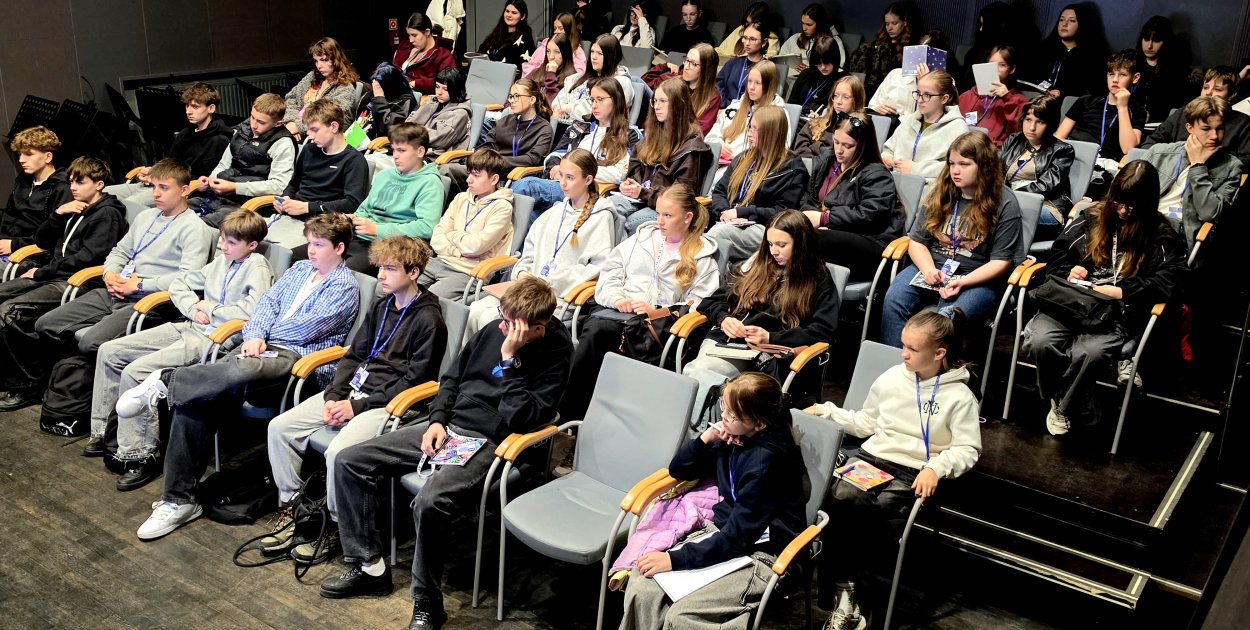 Wielka Powtórka w Biłgoraju: Ósmoklasiści walczą o punkty i wspierają kolegów