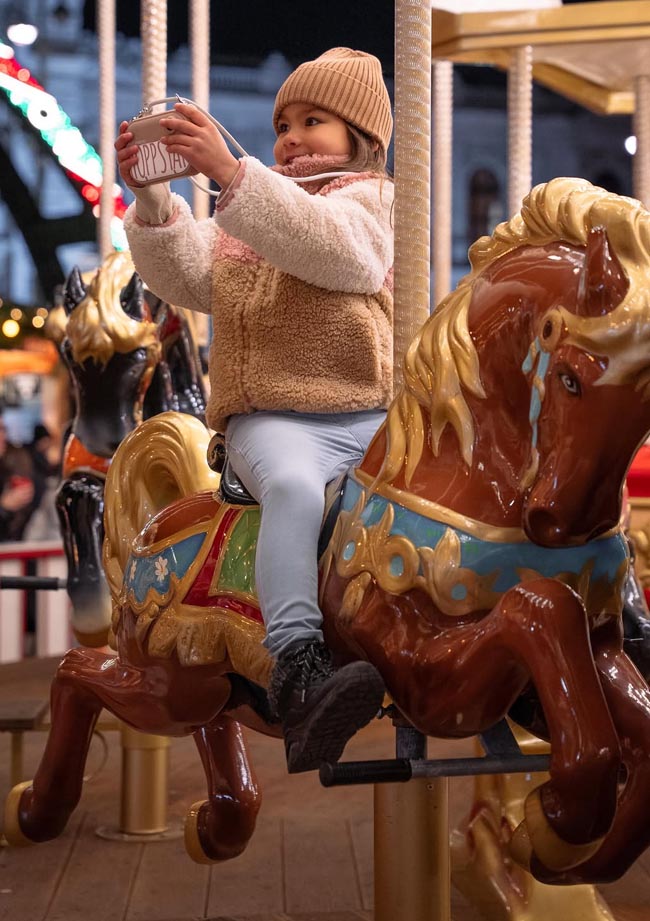 prezent dla 2-letniej dziewczynki: aparat i uranka fig&pear